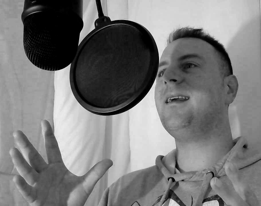 Steve Small, Voice Actor, Male Voice Over Artist, Recording, in the studio, Creating Radio Commercials, Advertising, Adverts